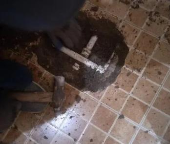 祁连卫生间漏水维修公司为您分享下卫生间渗水如何处理及注意事项